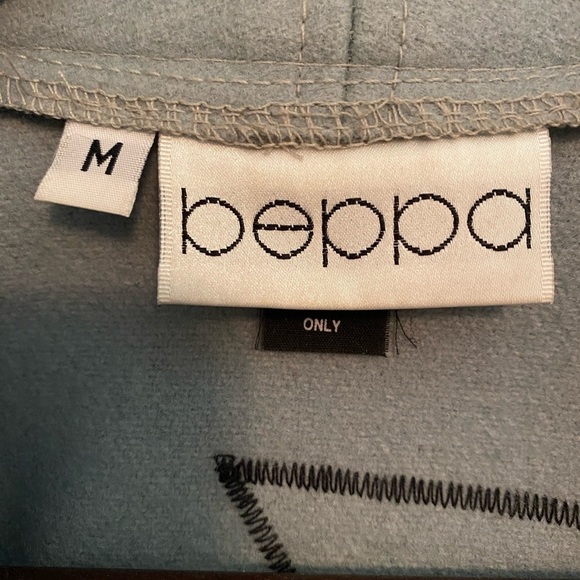 Beppa wool artistic casual blue embroidered size M jacket with shawl collar. - Picture 3 of 8